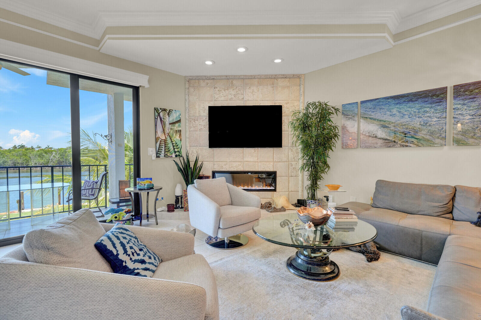 4501 North Ocean Boulevard, Unit TH04 Boca Raton, FL 33431 - Photo 35 of 86 LIVING ROOM