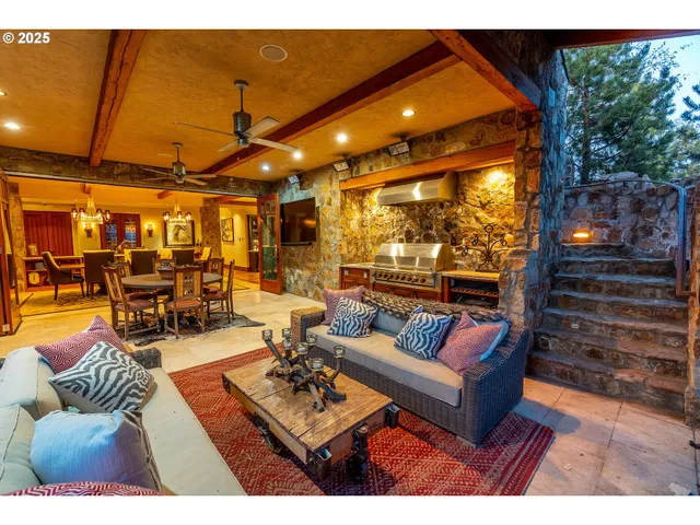 $2,329,999 | 23021 Brushline Court, Bend, OR 97701