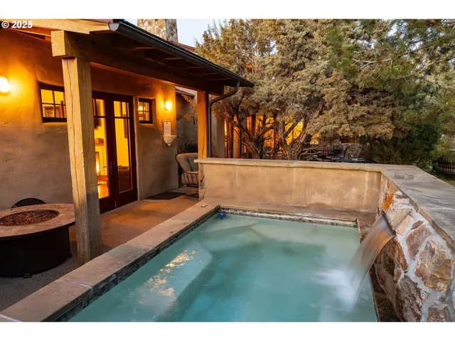 $2,329,999 | 23021 Brushline Court, Bend, OR 97701