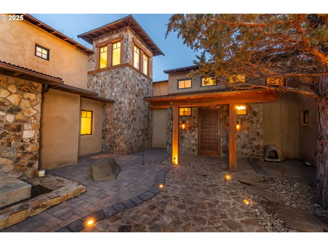 $2,329,999 | 23021 Brushline Court, Bend, OR 97701