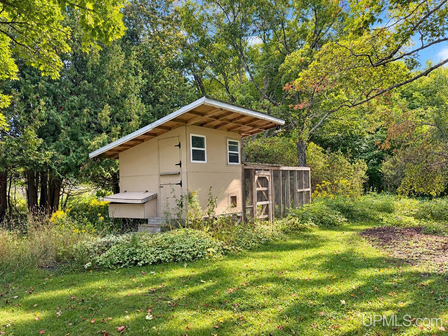 1112 North Co Road Gulliver, MI 49840 - Photo 9 of 36 Gallery Image 9