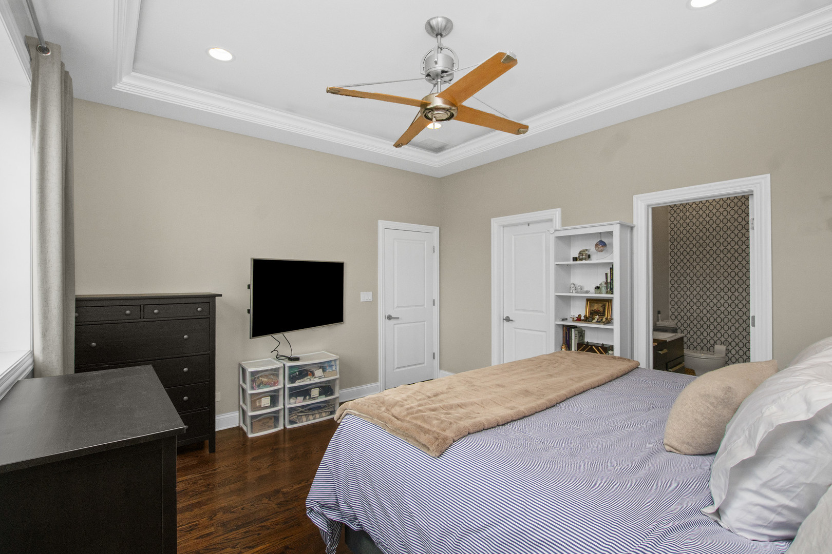 2012 West Erie Street, Unit 3W Chicago, IL 60612 - Photo 12 of 20