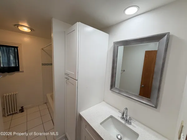 $1,300 | 316 Putnam Street, Unit 1 LEFT, Scranton, PA 18508