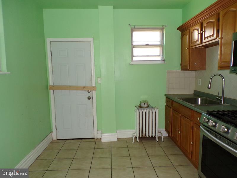 1929 West Sparks Street Philadelphia, PA 19141 - Photo 14 of 24