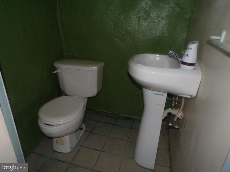 1929 West Sparks Street Philadelphia, PA 19141 - Photo 22 of 24