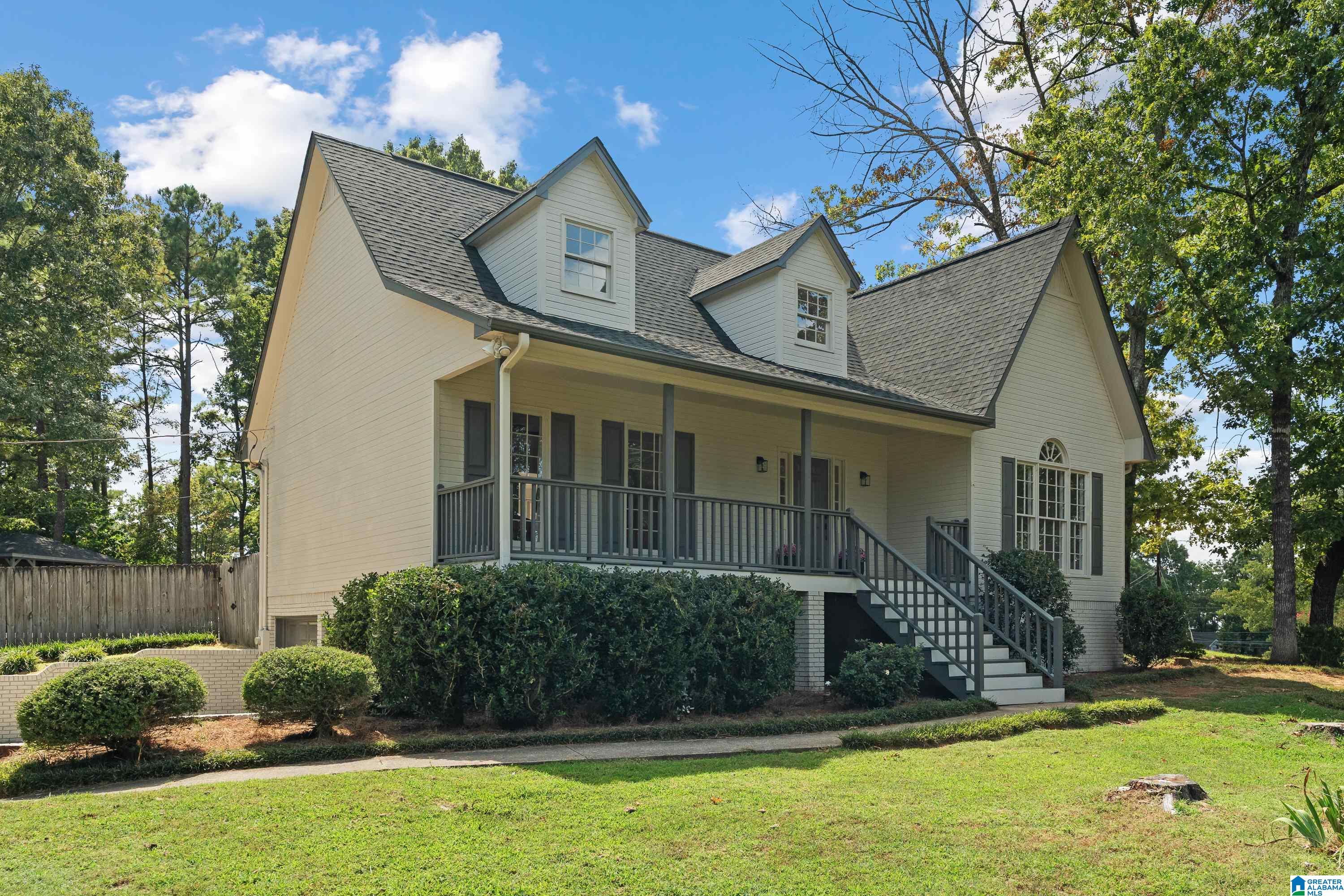 1121 Colonial Drive Alabaster, AL 35007 - Photo 3 of 56