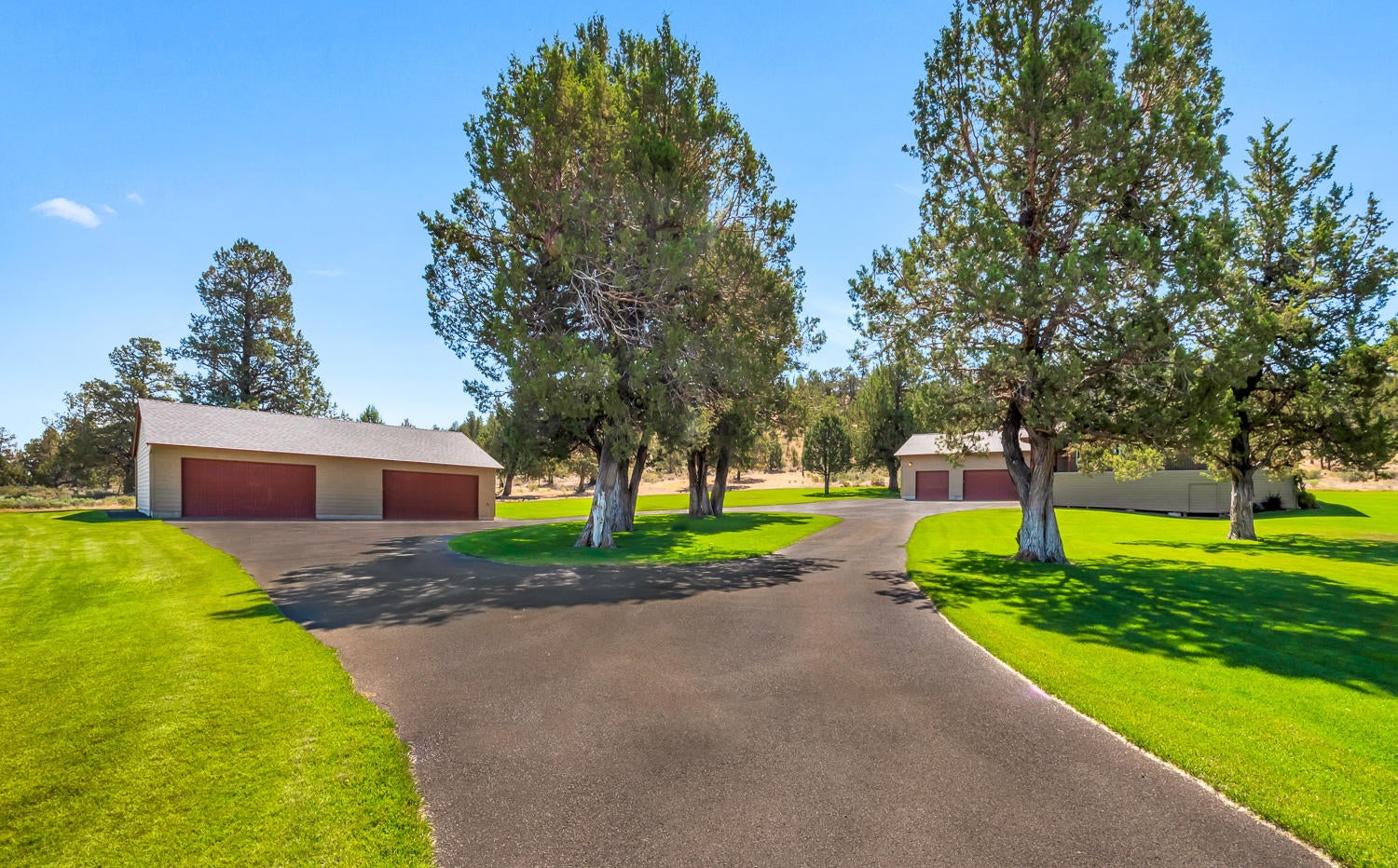 18415 Fryrear Ranch Road Bend, OR 97703 - Photo 23 of 25 Landscape
