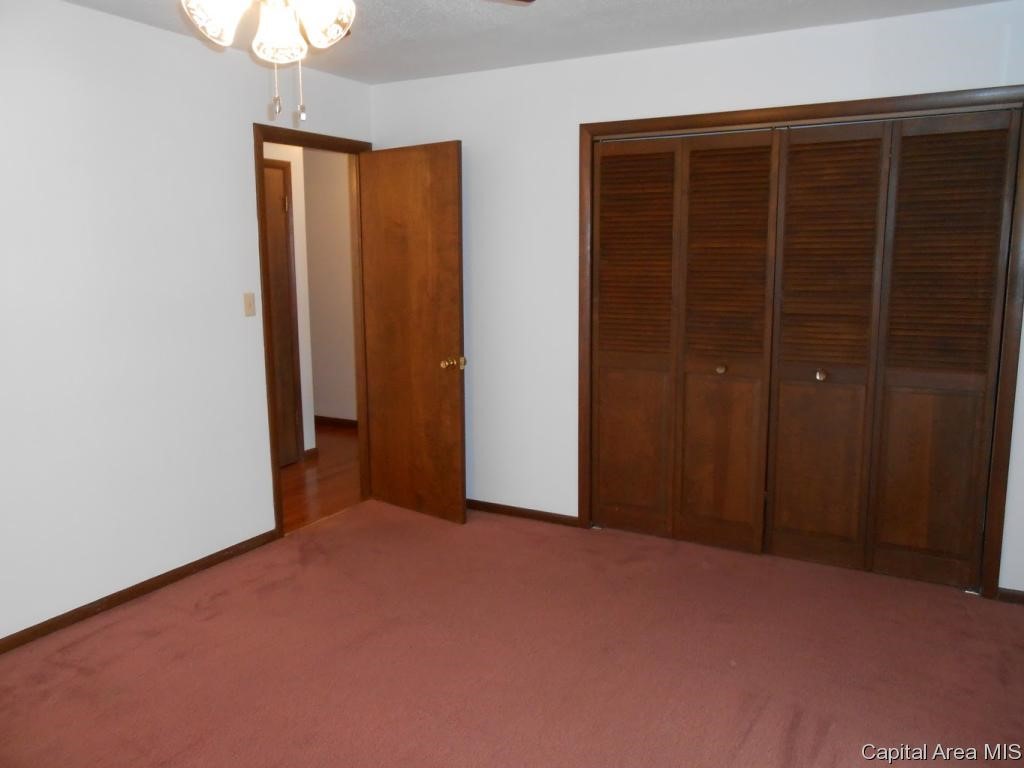 331-333 Norwalk Road Springfield, IL 62704 - Photo 15 of 24