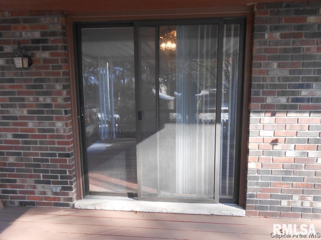 331-333 Norwalk Road Springfield, IL 62704 - Photo 4 of 24