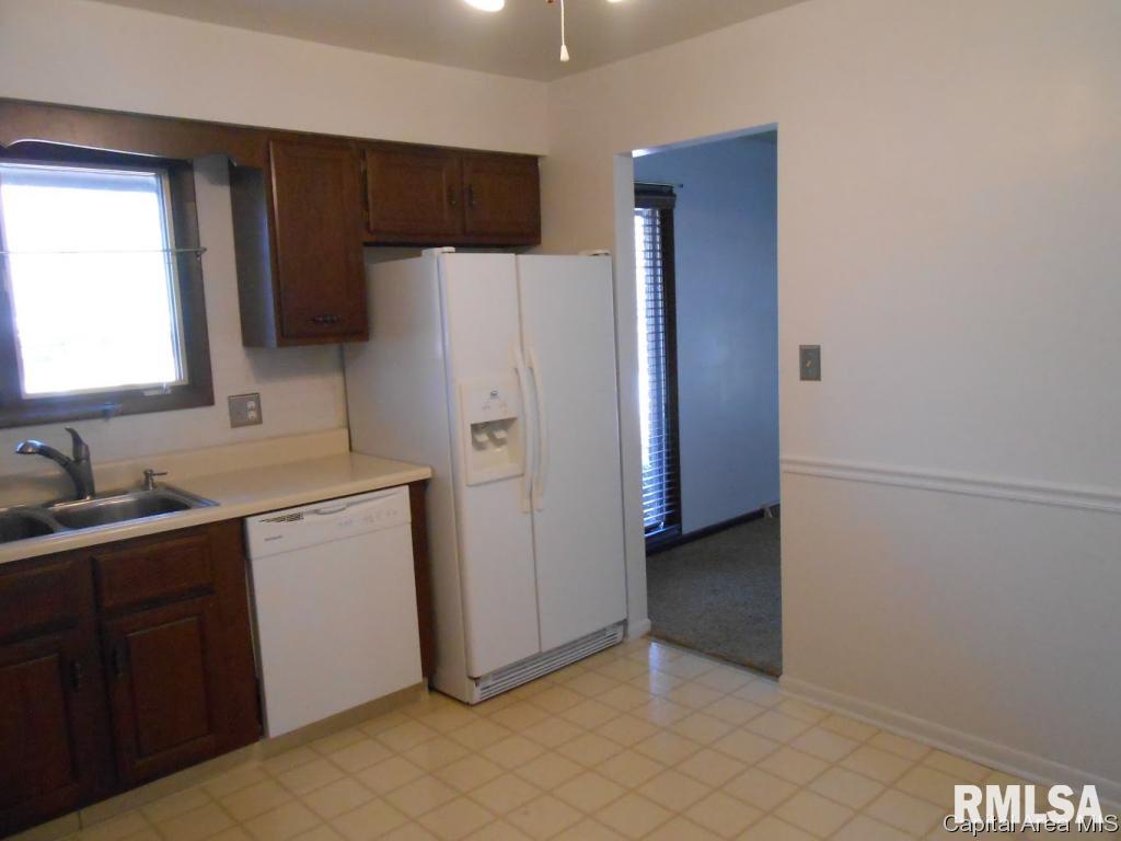 331-333 Norwalk Road Springfield, IL 62704 - Photo 7 of 24