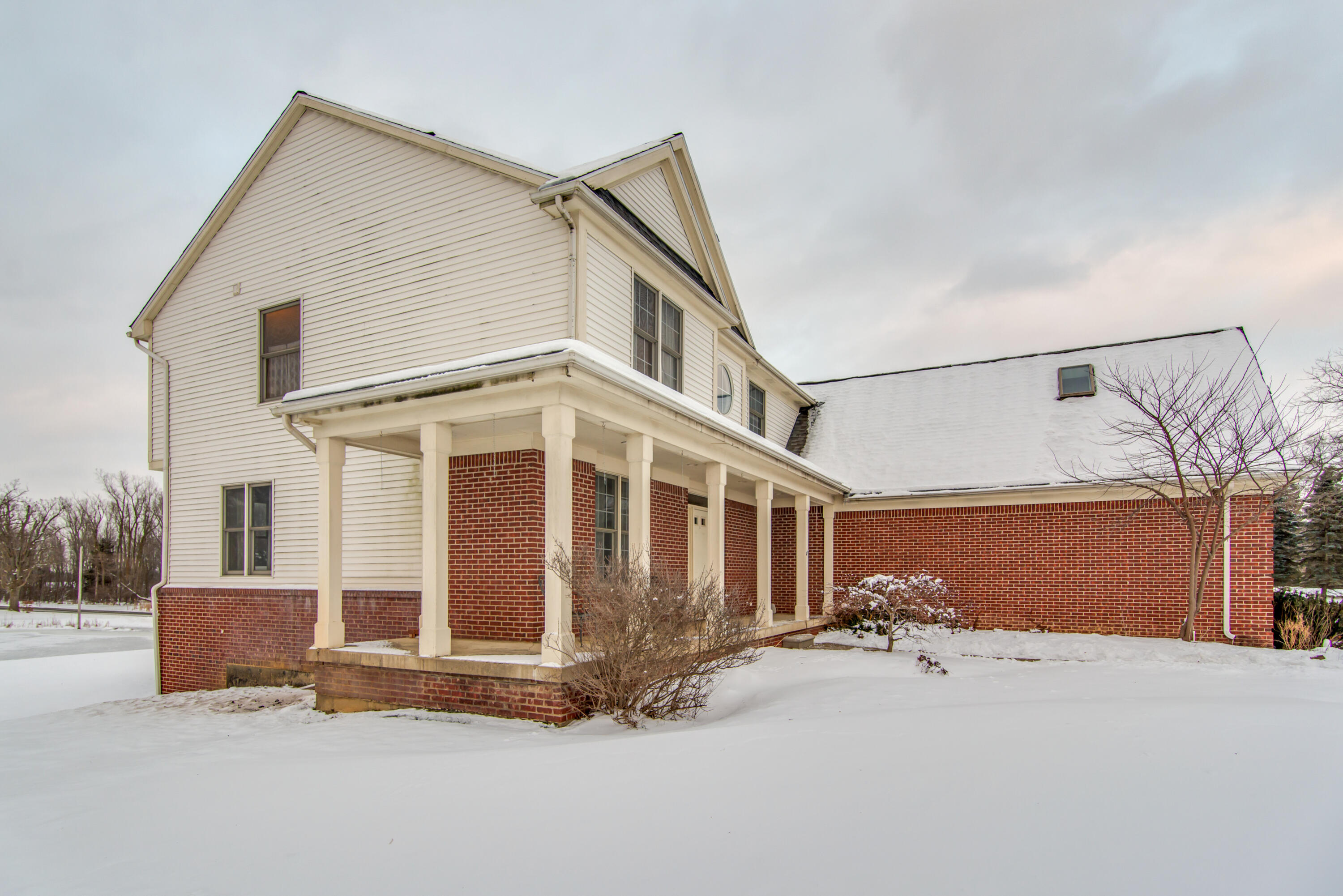 4554 Waugh Road Owosso, MI 48867 - Photo 4 of 37 4
