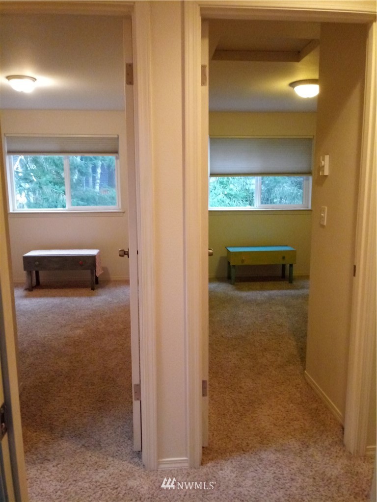 23317 Edmonds Way, Unit 4 Edmonds, WA 98026 - Photo 19 of 24 Gallery Image 19