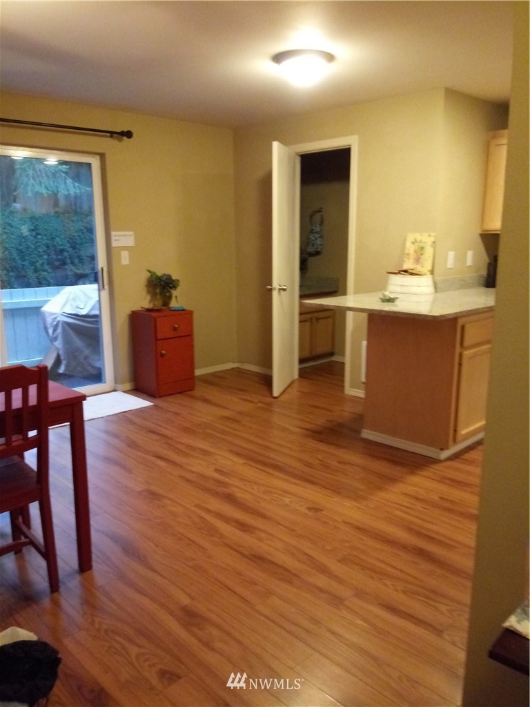 23317 Edmonds Way, Unit 4 Edmonds, WA 98026 - Photo 8 of 24 Gallery Image 8