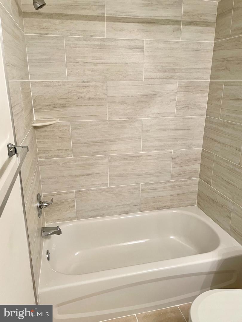 301 Byberry Road, Unit F16 Philadelphia, PA 19116 - Photo 23 of 35