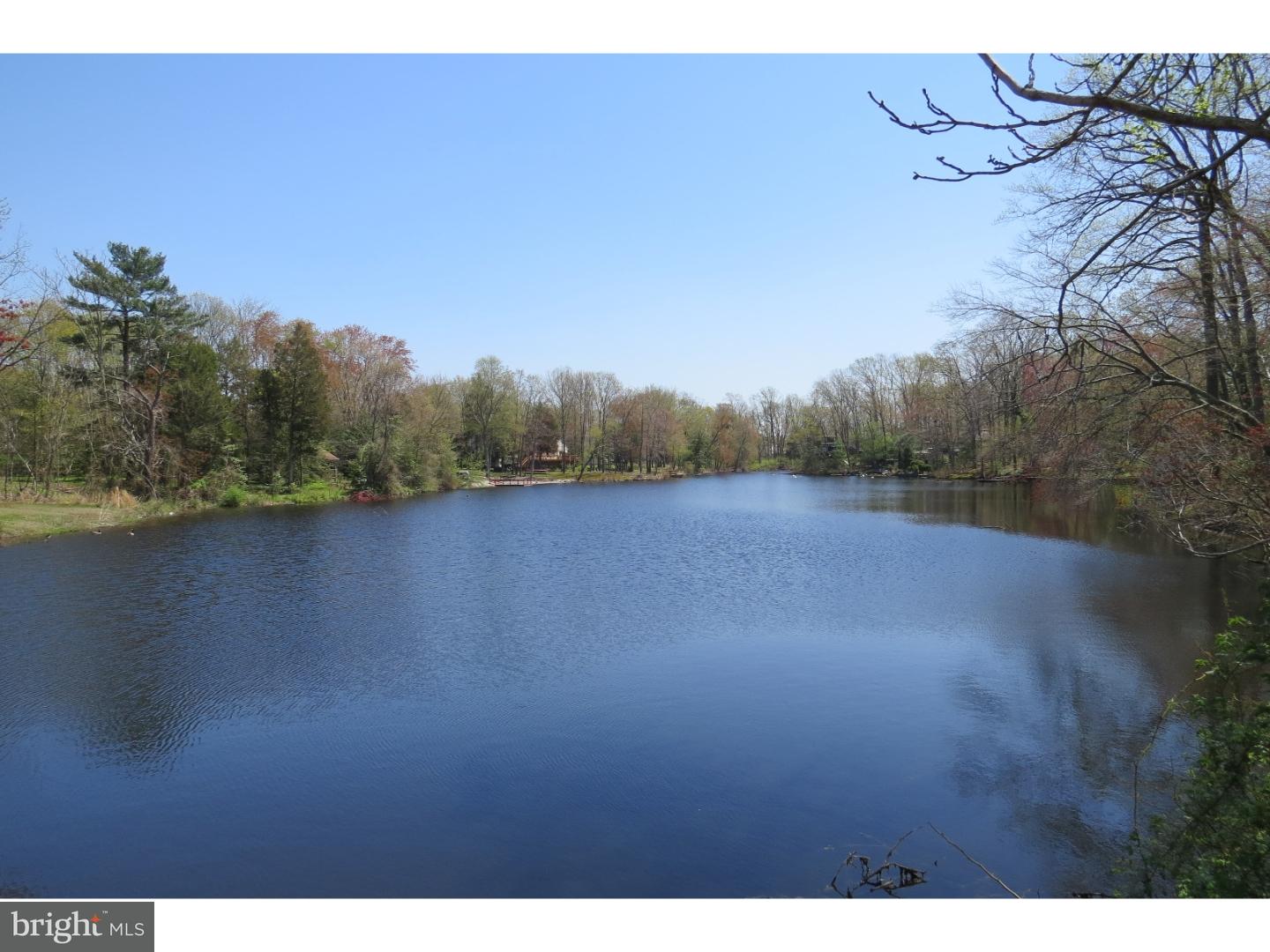 112 Bells Lake Road Sewell, NJ 08080 - Photo 3 of 23
