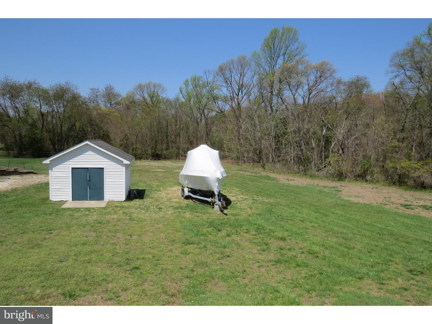 112 Bells Lake Road Sewell, NJ 08080 - Photo 23 of 23 View in Back