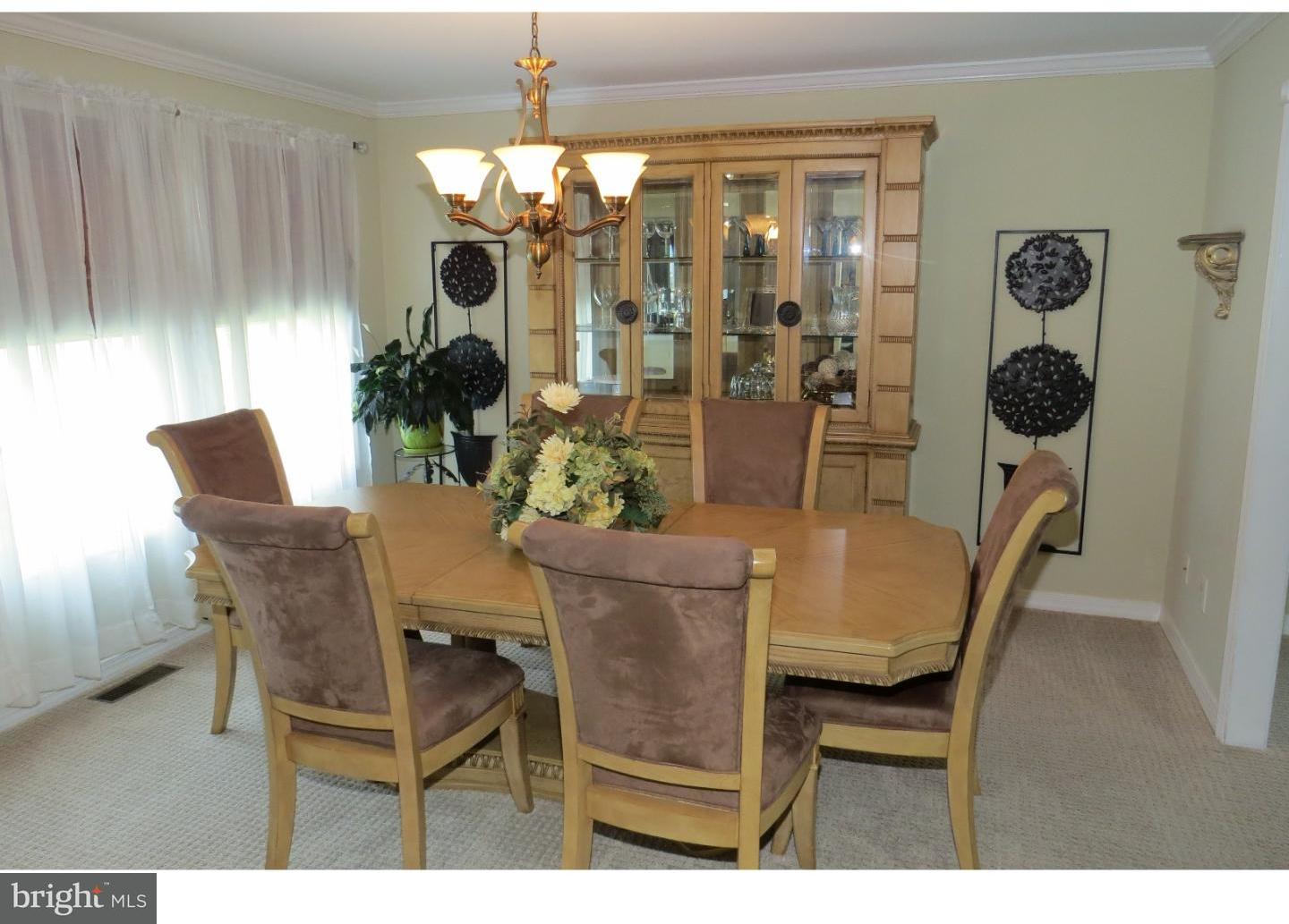 112 Bells Lake Road Sewell, NJ 08080 - Photo 5 of 23 Dining Room