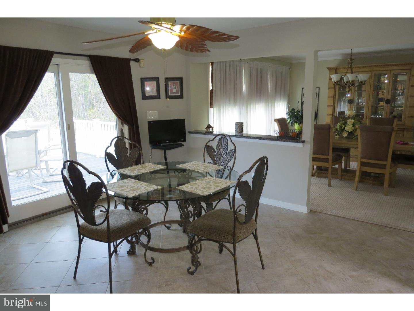 112 Bells Lake Road Sewell, NJ 08080 - Photo 10 of 23 Kitchen