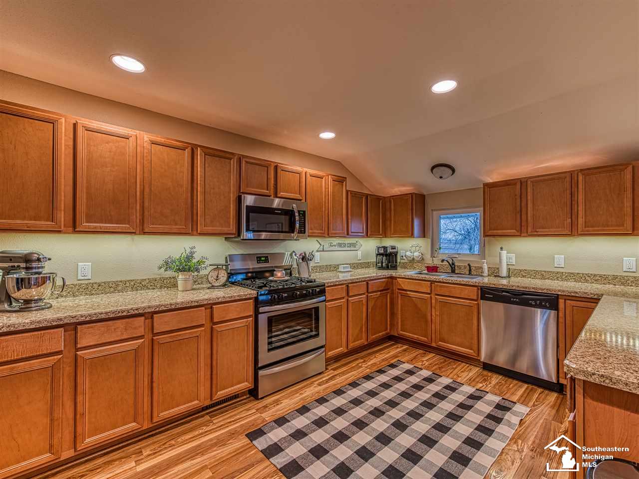 6780 North Rea Road Dundee, MI 48131 - Photo 7 of 37