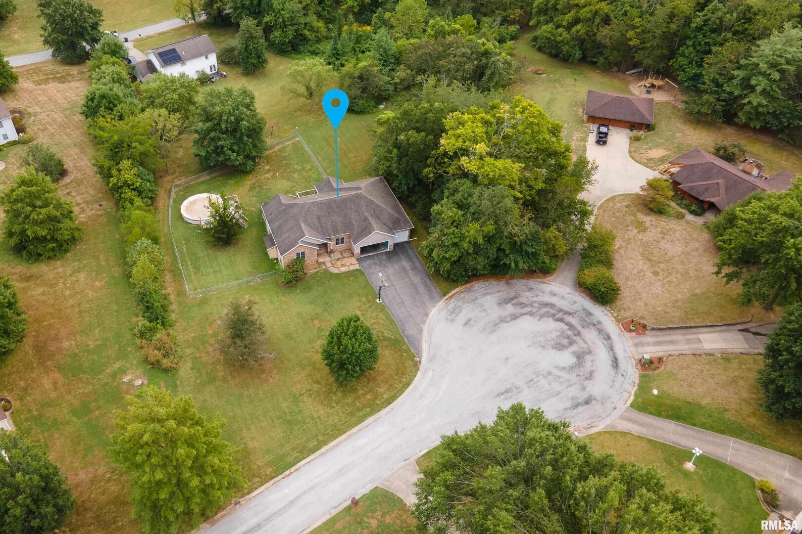 186 Bonnie Brae Road Carbondale, IL 62901 - Photo 3 of 47 an aerial view of a house with a yard and lake view