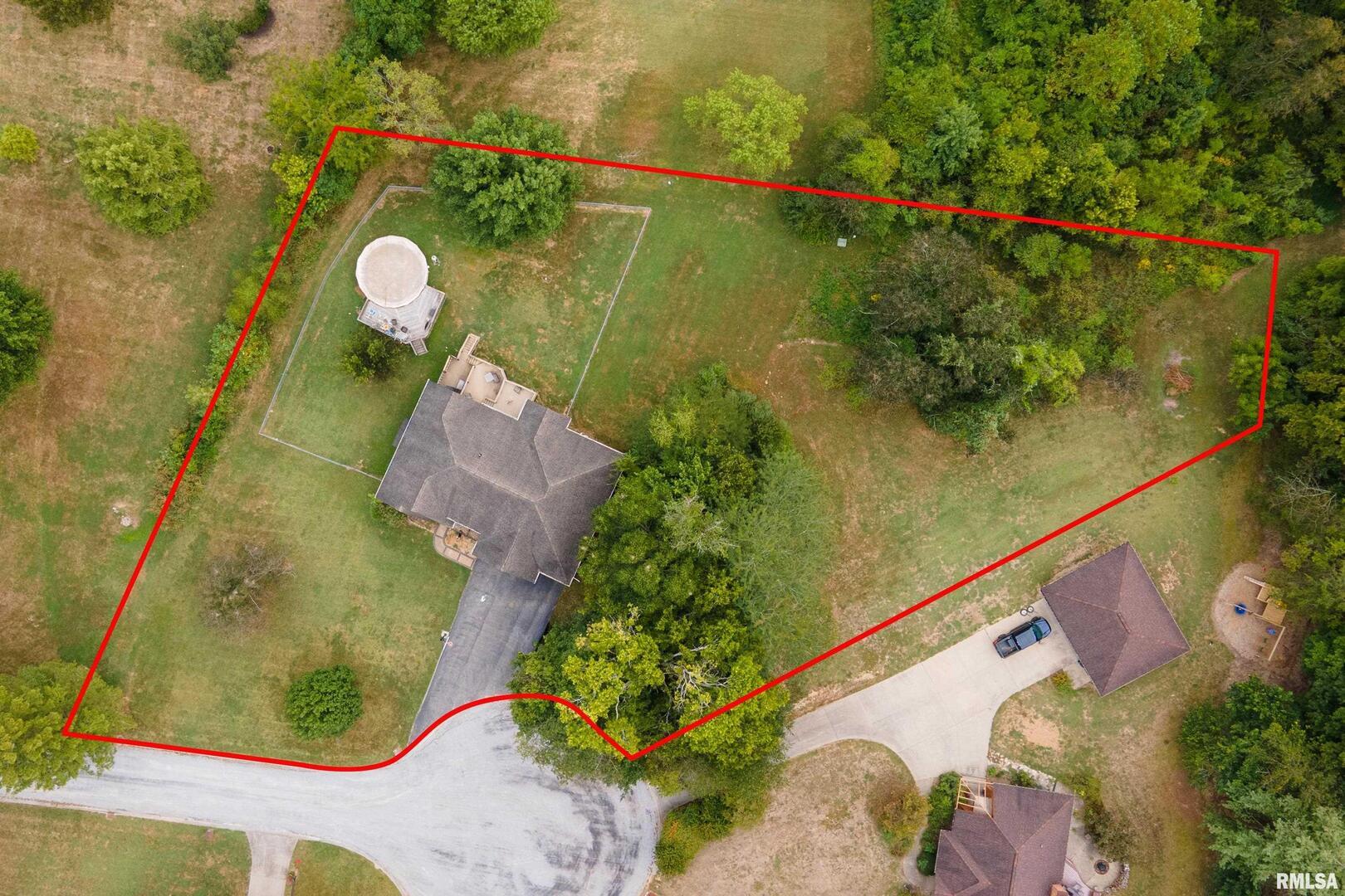 186 Bonnie Brae Road Carbondale, IL 62901 - Photo 42 of 47 an aerial view of a house