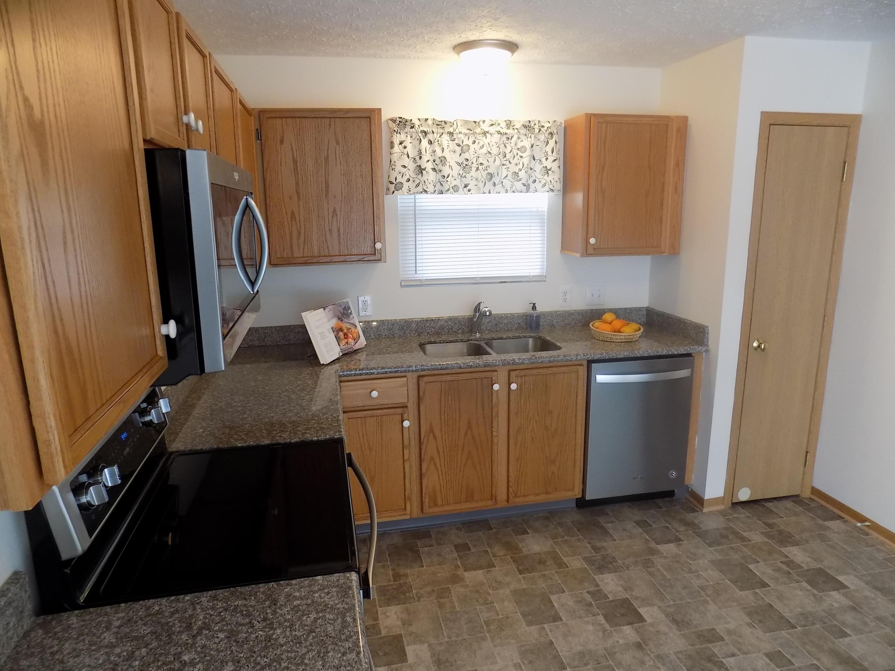 552 Rockets Street, Unit 137 Galloway, OH 43119 - Photo 5 of 35 Gallery Image 5