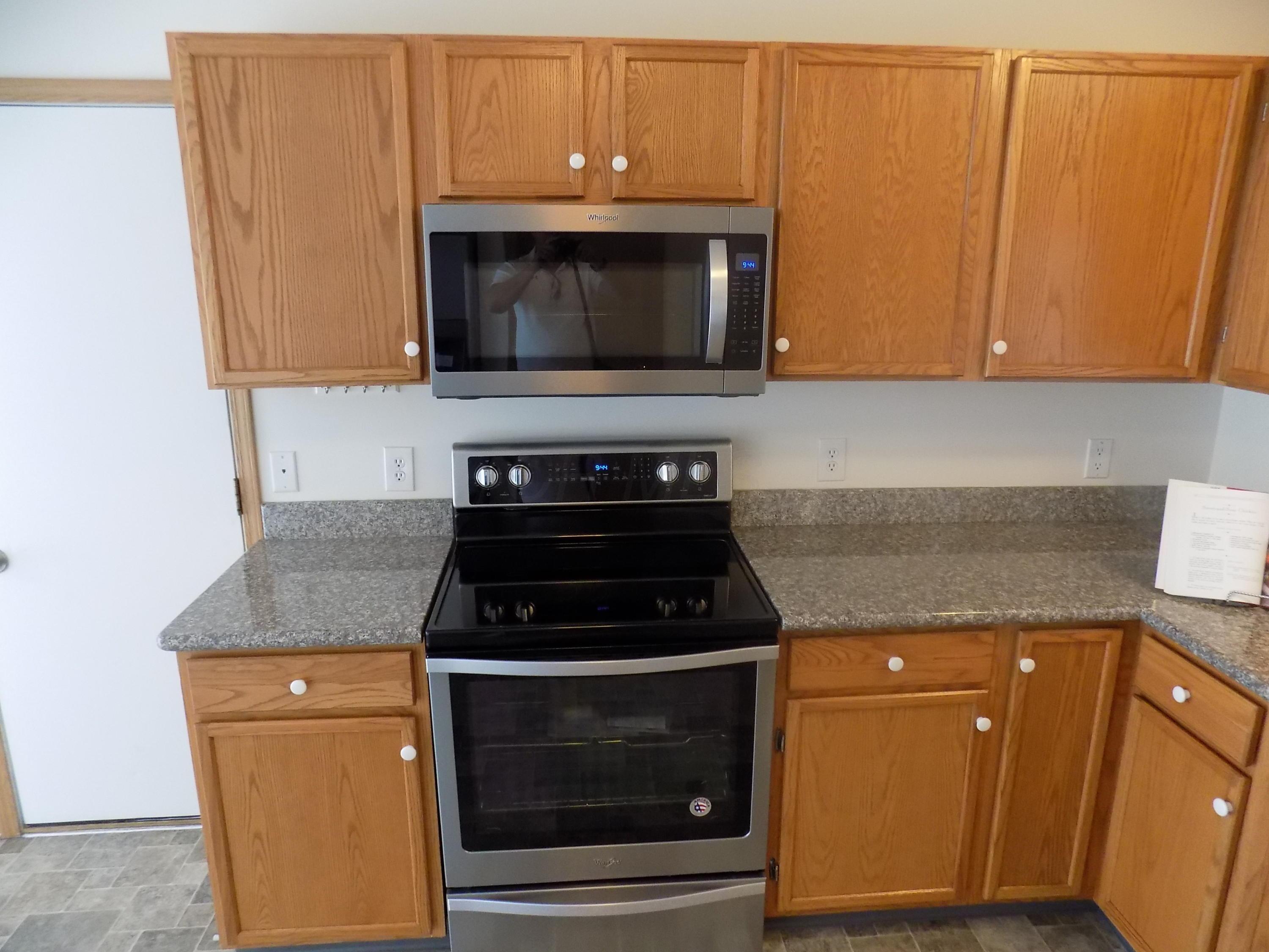 552 Rockets Street, Unit 137 Galloway, OH 43119 - Photo 7 of 35 Gallery Image 7
