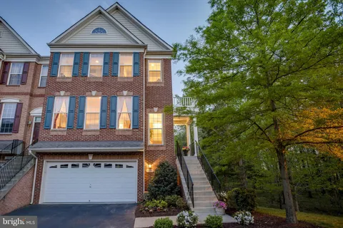 $899,900 | 43395 Briar Creek Terrace, Ashburn, VA 20147