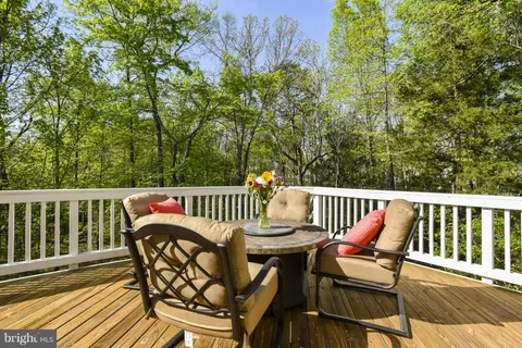 $899,900 | 43395 Briar Creek Terrace, Ashburn, VA 20147