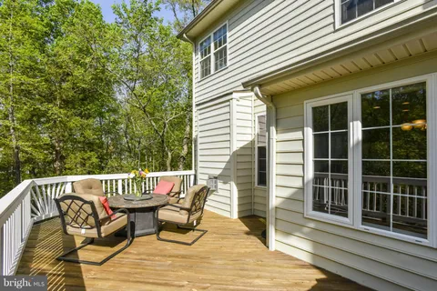 $899,900 | 43395 Briar Creek Terrace, Ashburn, VA 20147