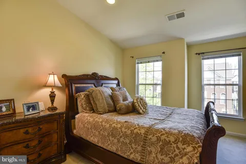 $899,900 | 43395 Briar Creek Terrace, Ashburn, VA 20147