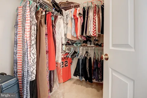 $899,900 | 43395 Briar Creek Terrace, Ashburn, VA 20147