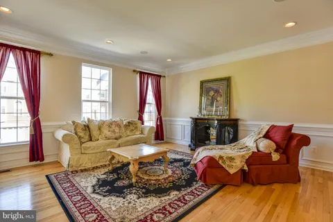 $899,900 | 43395 Briar Creek Terrace, Ashburn, VA 20147