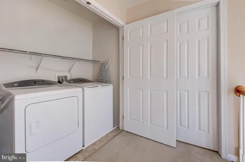 $899,900 | 43395 Briar Creek Terrace, Ashburn, VA 20147