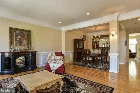 $899,900 | 43395 Briar Creek Terrace, Ashburn, VA 20147