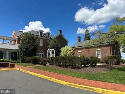 $899,900 | 43395 Briar Creek Terrace, Ashburn, VA 20147