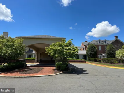 $899,900 | 43395 Briar Creek Terrace, Ashburn, VA 20147