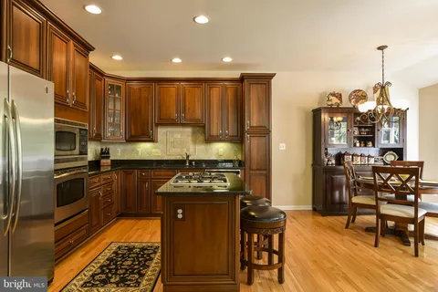 $899,900 | 43395 Briar Creek Terrace, Ashburn, VA 20147