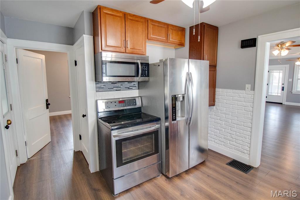 1913 State Street Alton, IL 62002 - Photo 11 of 34