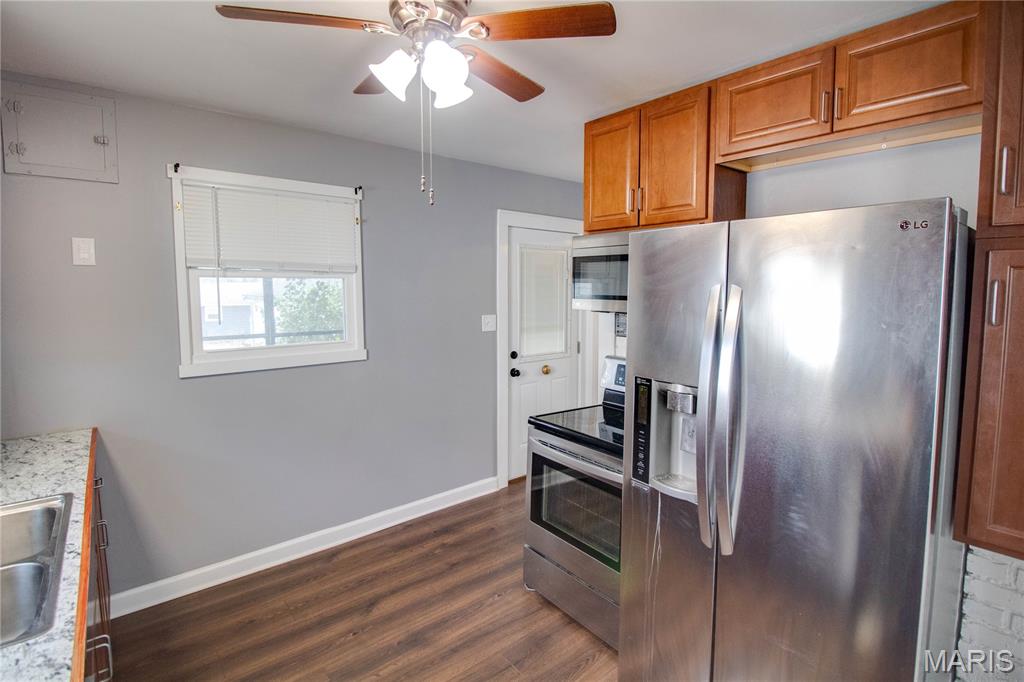 1913 State Street Alton, IL 62002 - Photo 13 of 34