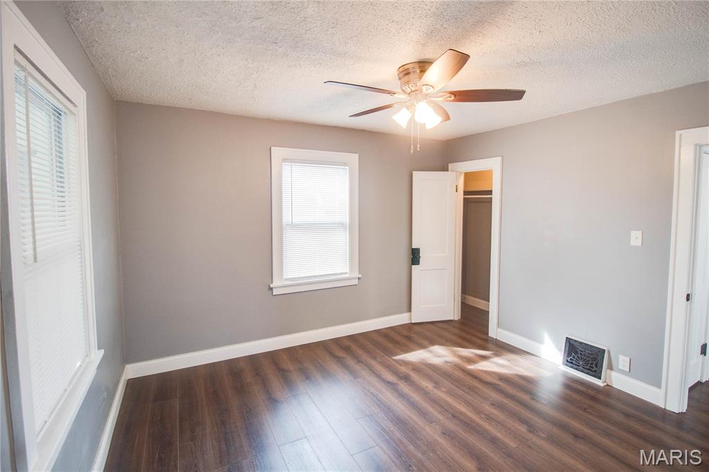 1913 State Street Alton, IL 62002 - Photo 17 of 34