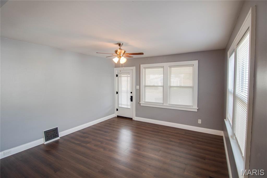 1913 State Street Alton, IL 62002 - Photo 6 of 34