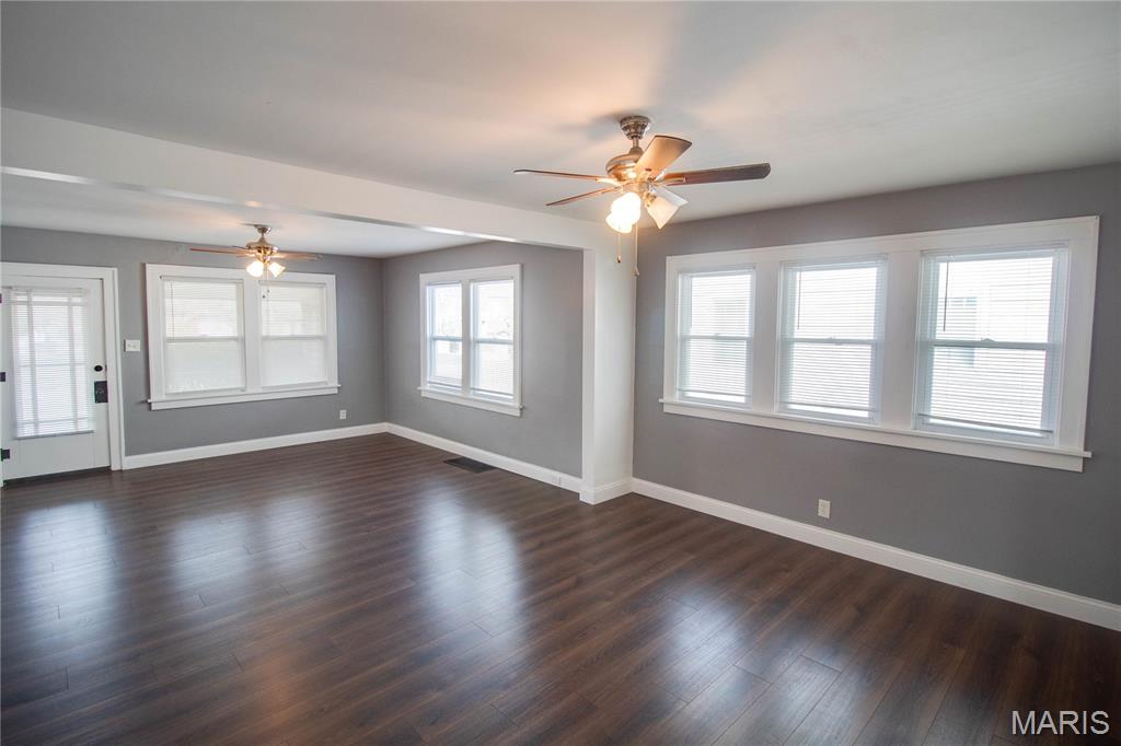 1913 State Street Alton, IL 62002 - Photo 8 of 34