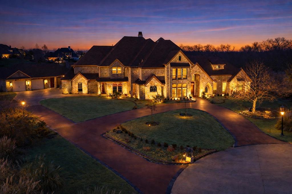 Welcome Home to 530 Ridge Point! 