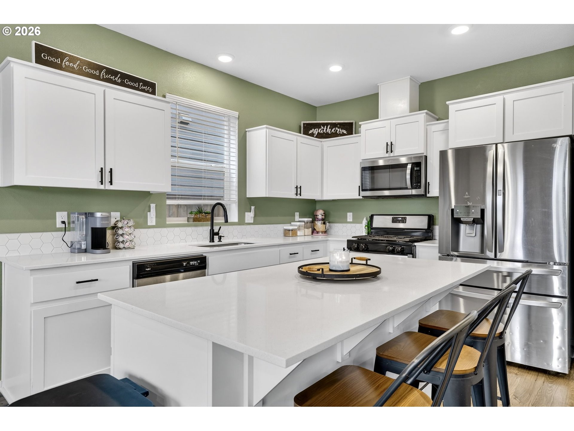 900 Ben Brown Lane Woodburn, OR 97071 - Photo 6 of 43 Kitchen