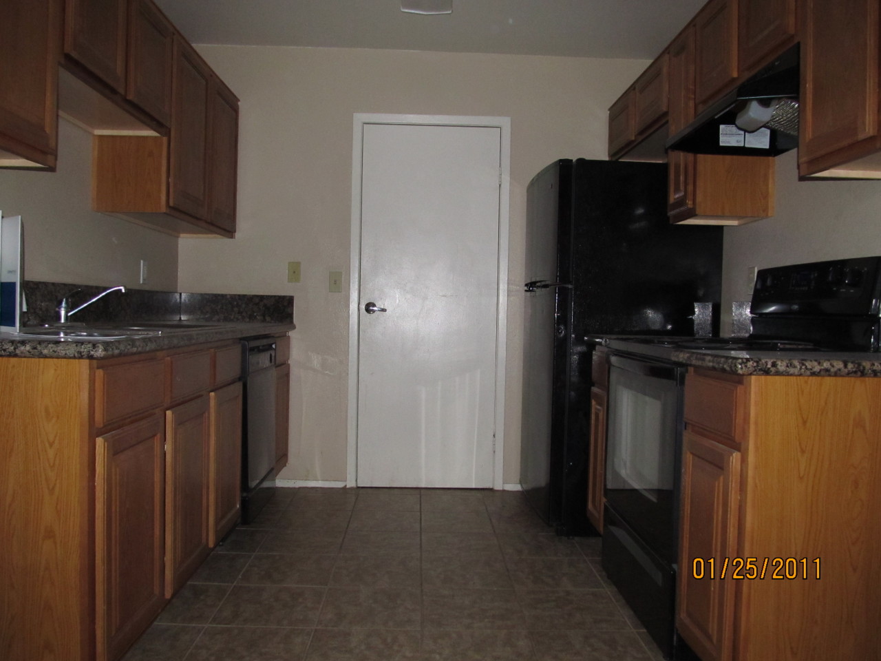 3511 East Baseline Road, Unit 1162 Phoenix, AZ 85042 - Photo 9 of 14 KITCHEN GLG 09