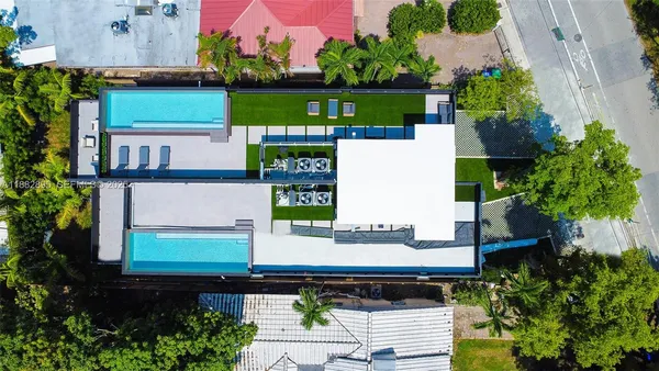 $2,800,000 | 420 Southwest 15th Road, Miami, FL 33129