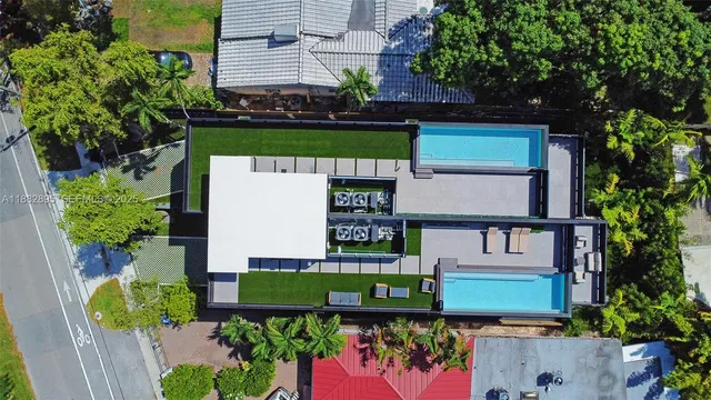 $2,800,000 | 420 Southwest 15th Road, Miami, FL 33129