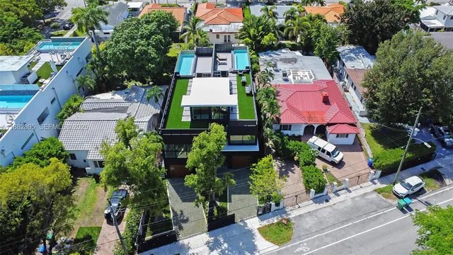 $2,800,000 | 420 Southwest 15th Road, Miami, FL 33129