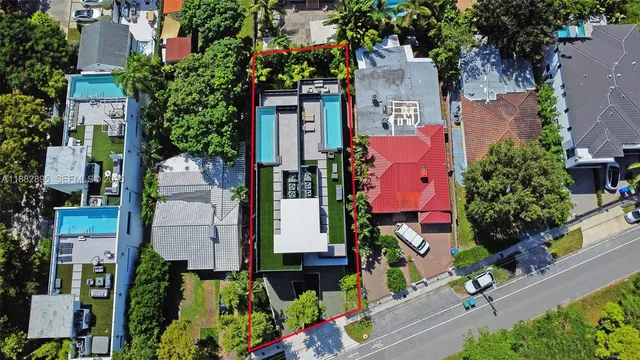 $2,800,000 | 420 Southwest 15th Road, Miami, FL 33129